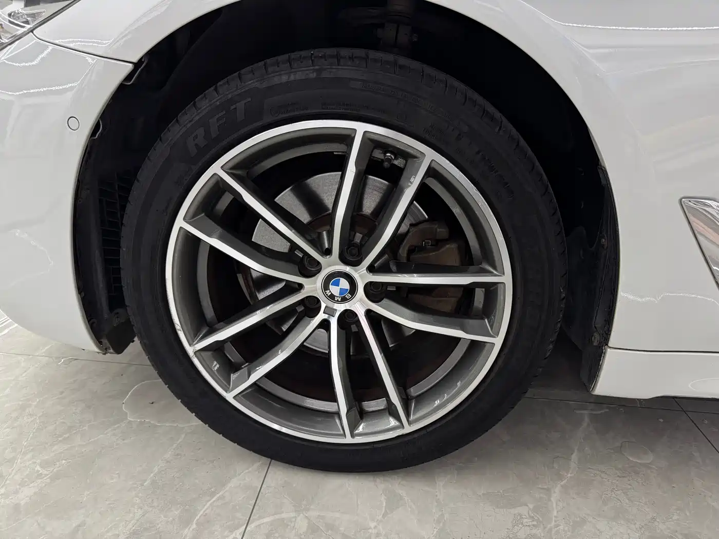 BMW 5 Series 2020 525Li M Sport Package фото 18