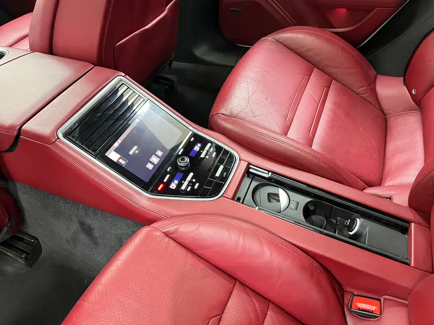 Porsche Panamera 2017 Panamera 3.0T фото 21