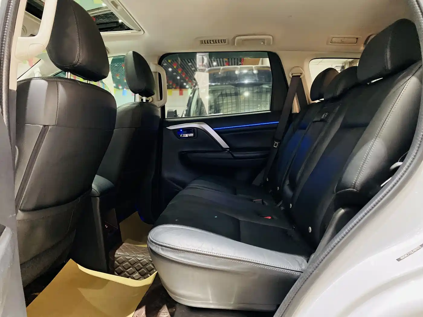 Mitsubishi Pajero Sport (Import) 2020 3.0L Luxury Edition фото 14