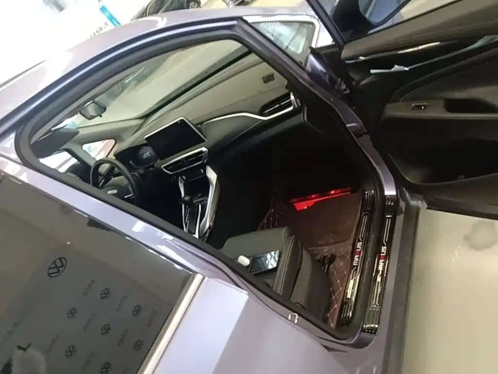 SAIC Maxus Maxus G50 2019 2019 1.5T Automatic Luxury Edition China V