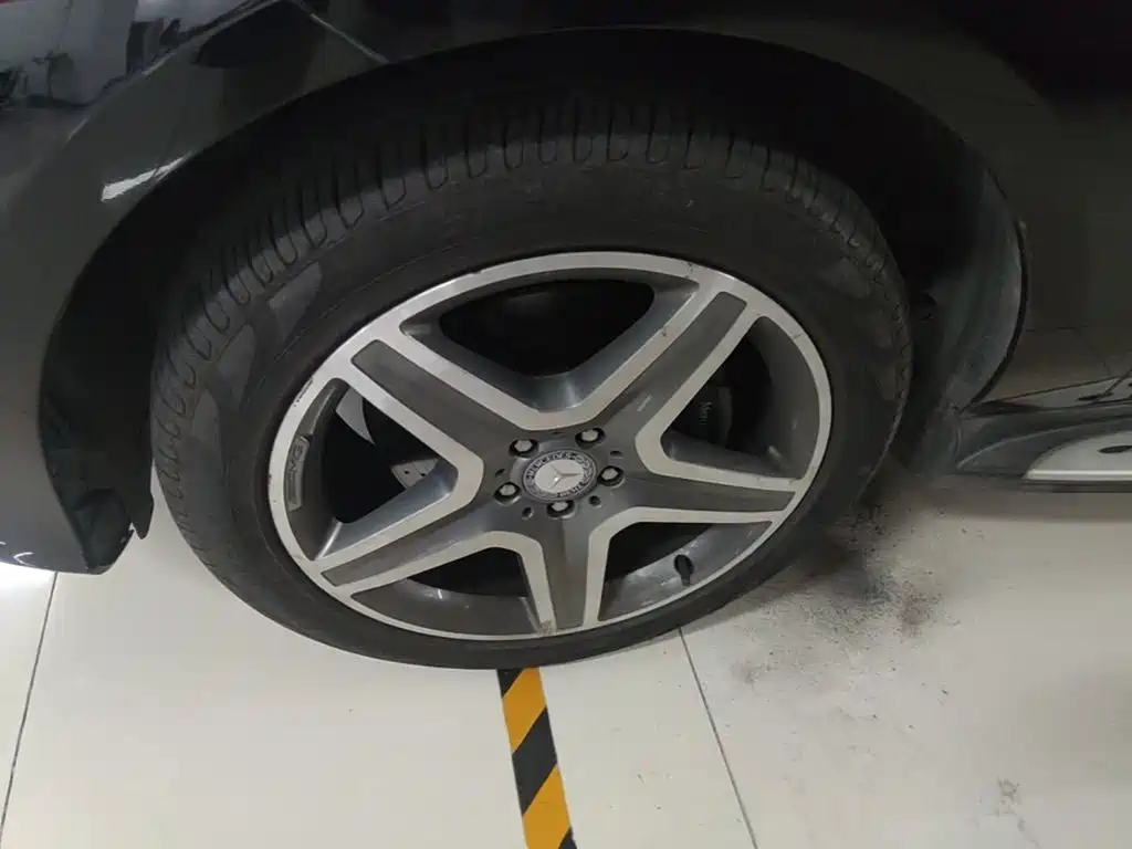 Фото 23 - Mercedes-Benz GLE