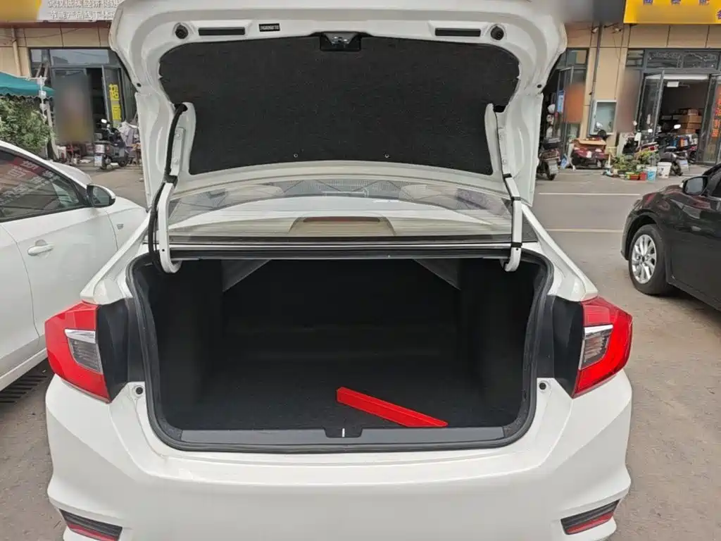 Honda Greiz 2016 2016 1.5L CVT Classic Edition