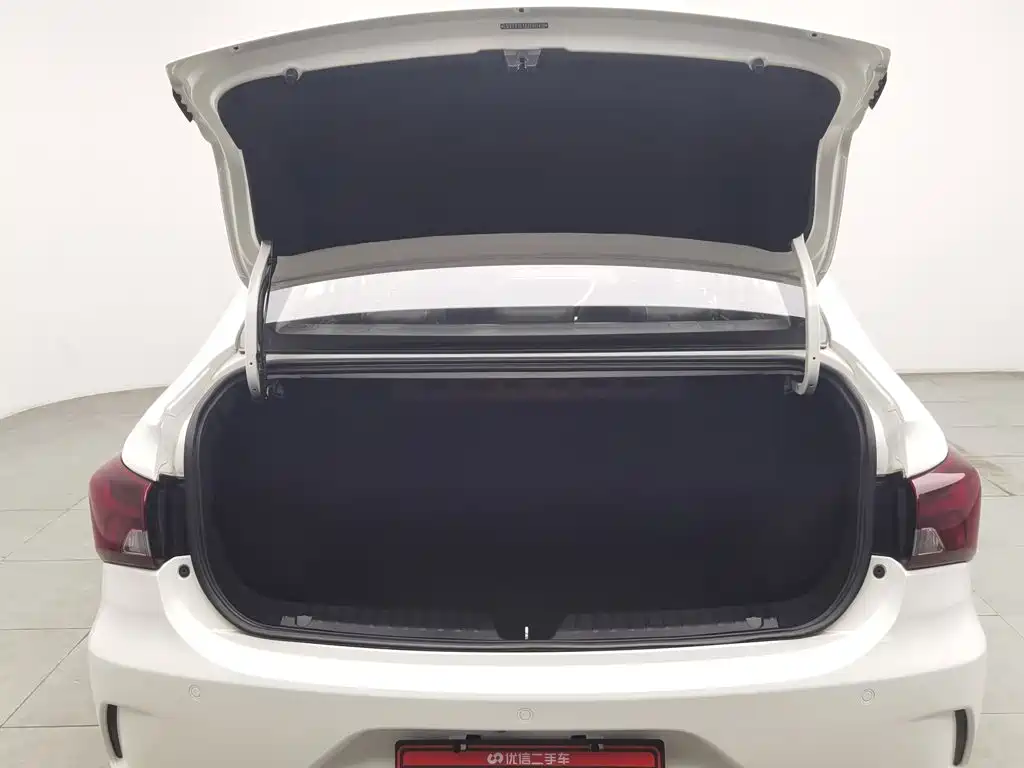 GAC Trumpchi Trumpchi GA4 2019 2018 150N Automatic Luxury