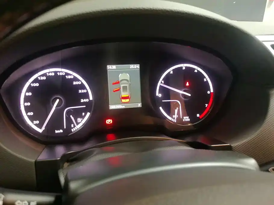 Qoros 5 2016 2016 Model 1.6T Automatic Elite