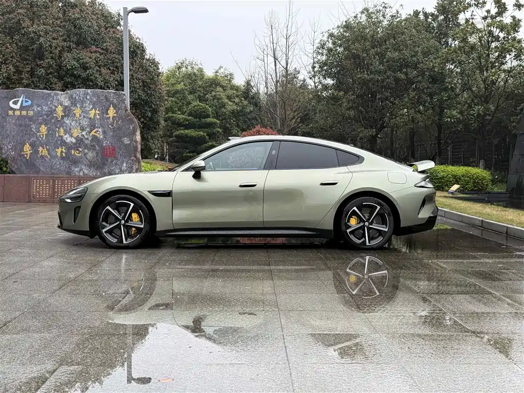 XIAOMI CAR XIAOMI SU7