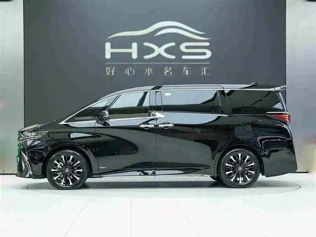 Toyota Alphard, фото 3