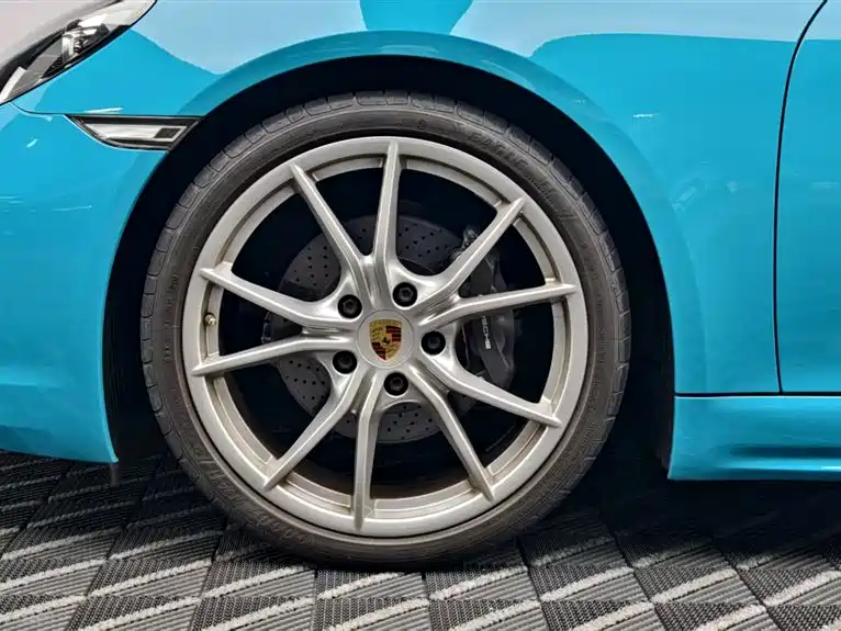 Porsche 718 2018 Cayman 2.0T фото 8
