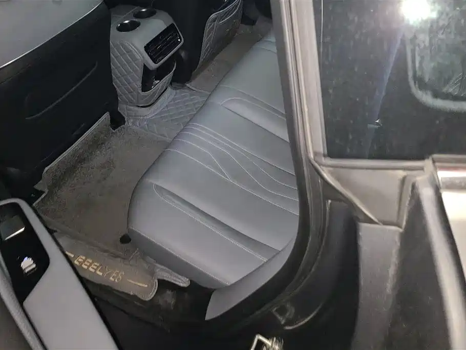 GEELY GALAXY GALAXY E8