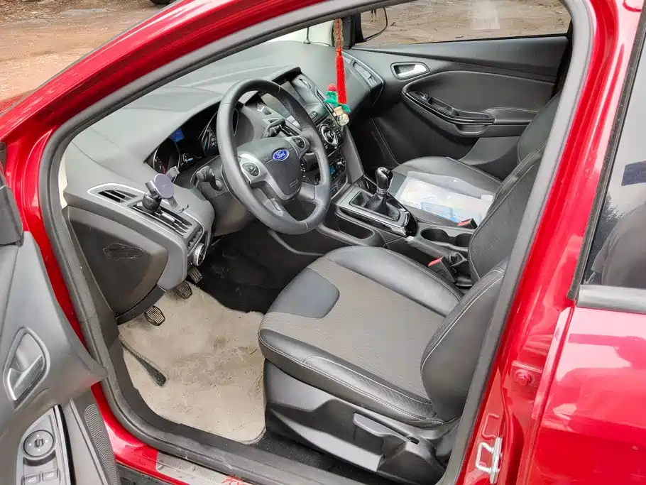 Photo 9 - Ford Focus