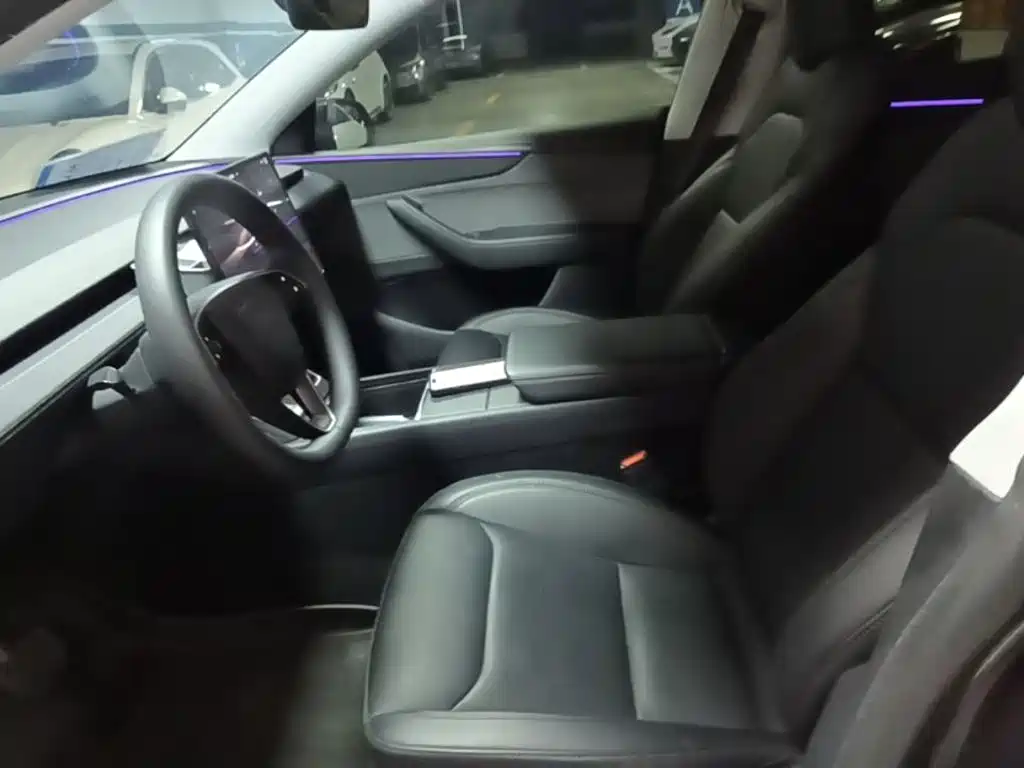 صورة 15 - Tesla Model Y