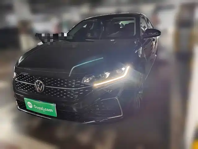 Volkswagen Passat 2023