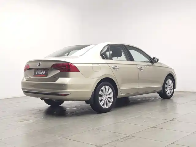 Volkswagen Bora 2016 Model 1.6L Manual Comfort — фото 2