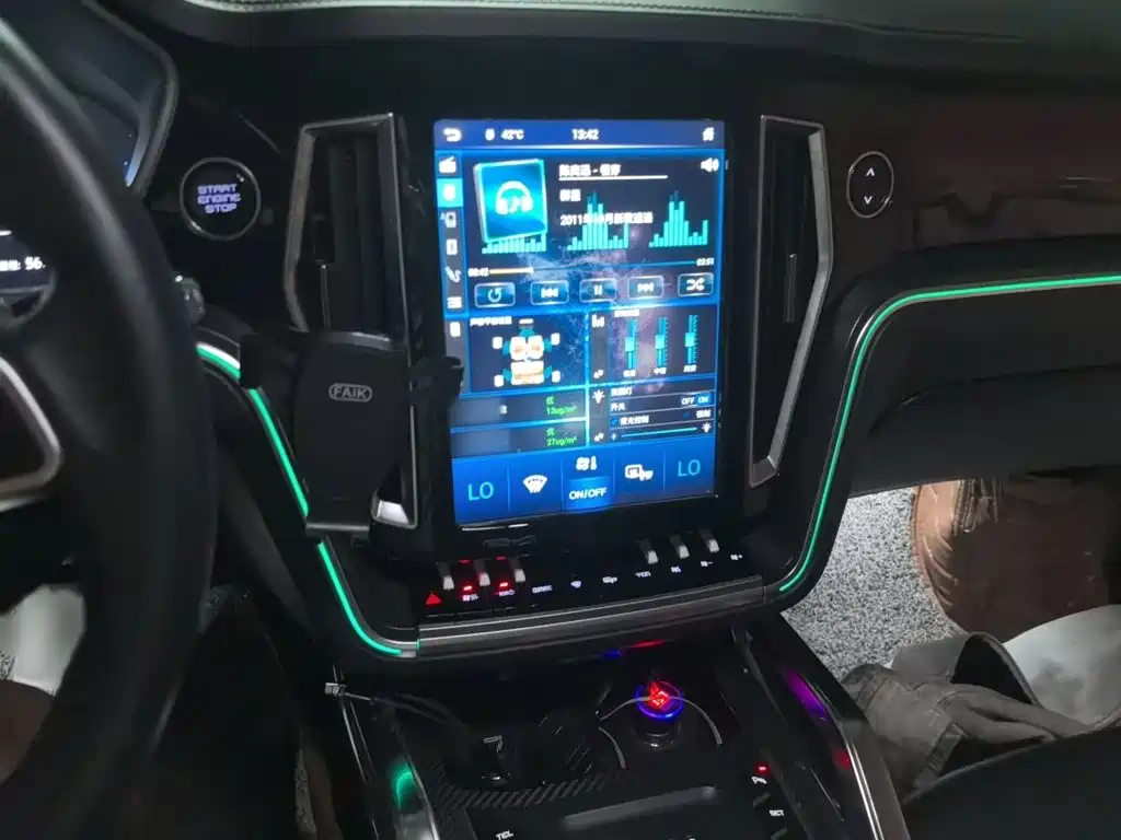 Zotye T800 2019 2018 2.0T Auto Premium Smart Connect 7-seater