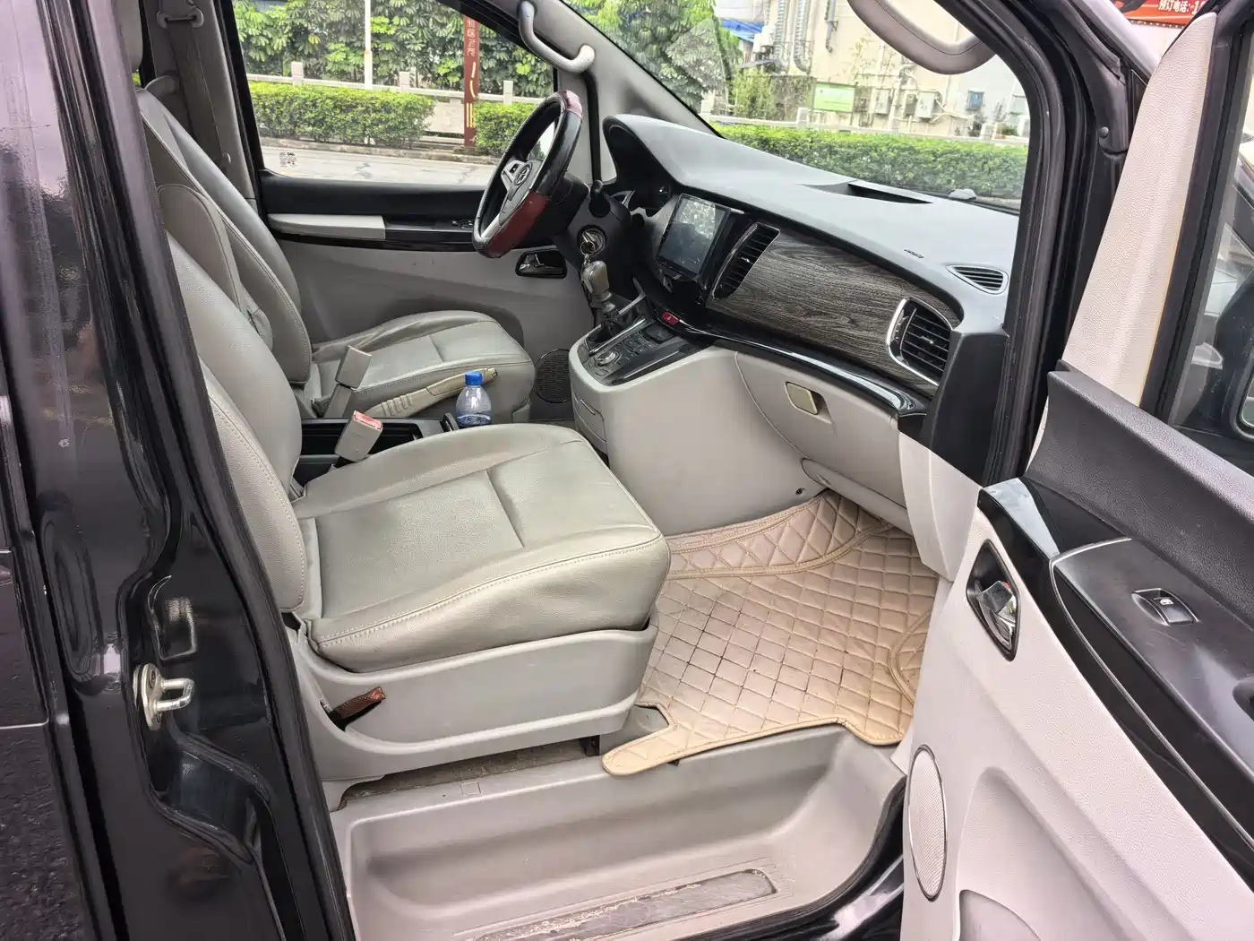 JAC Motors Refine M5 2014 2013 2.0T Petrol Manual Business Edition