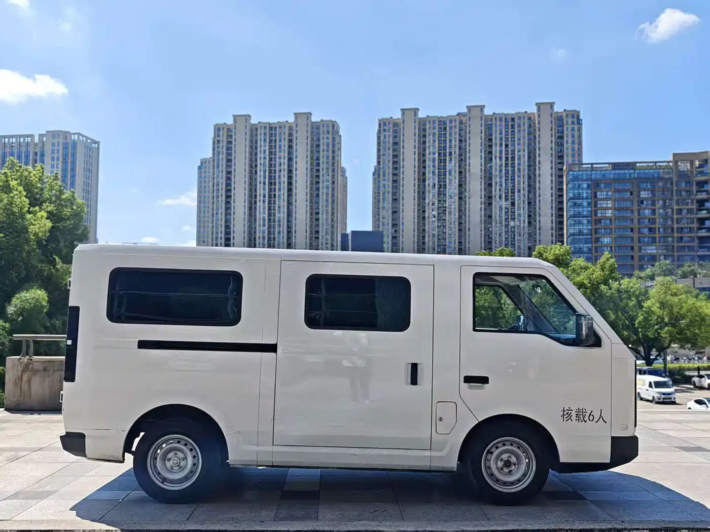 SRM Xinyuan Xinyuan E3 2025 2025 Model Fudi 310KM Utility Passenger
