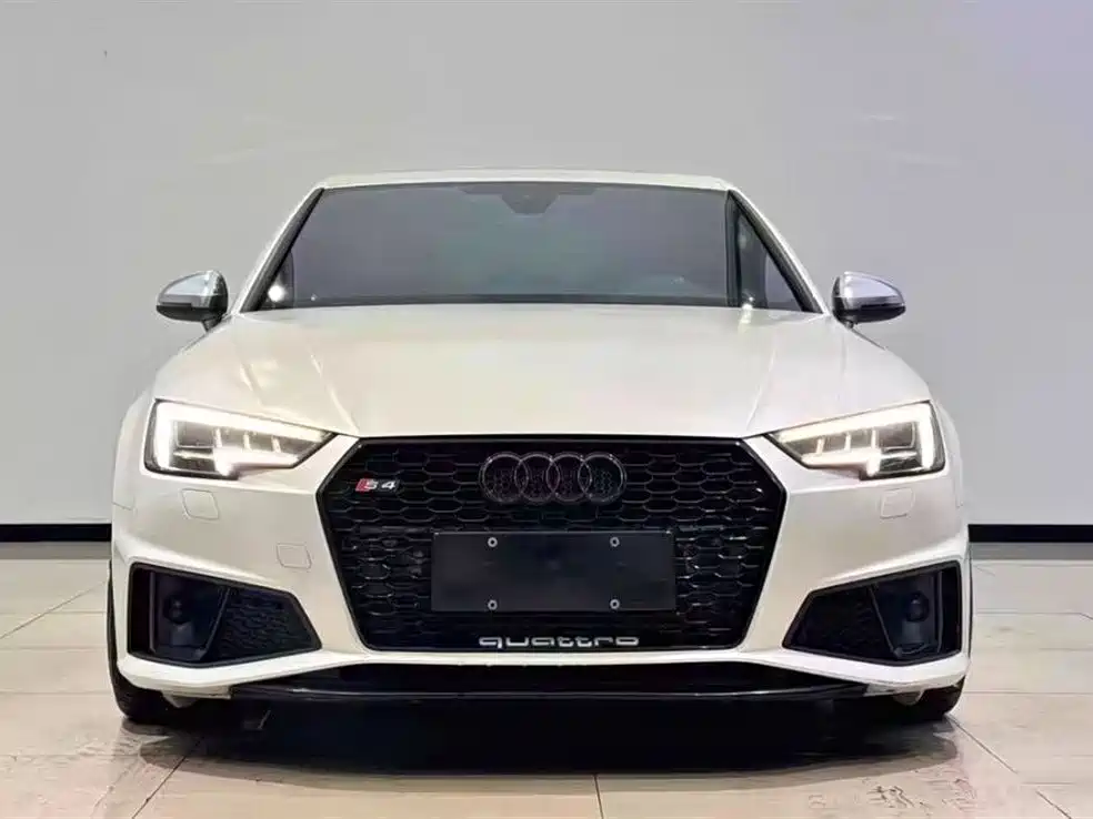 Audi A4L 2017 40 TFSI Progressive фото 2