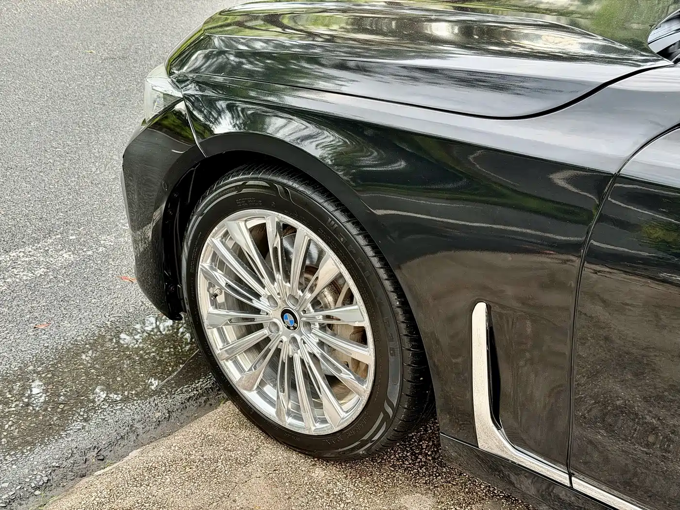 BMW 7 Series 2016 740Li Leading Edition фото 13