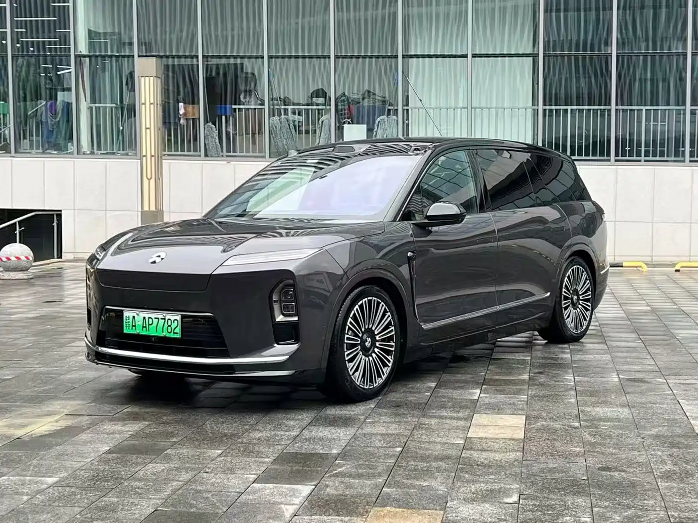NIO ES8 2025 2025 Model 6-Seat Executive Luxury Edition