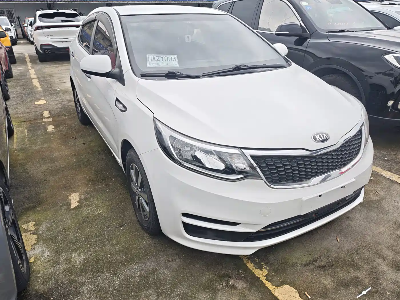 Kia K2 2017 2015 Sedan 1.4L AT GLS