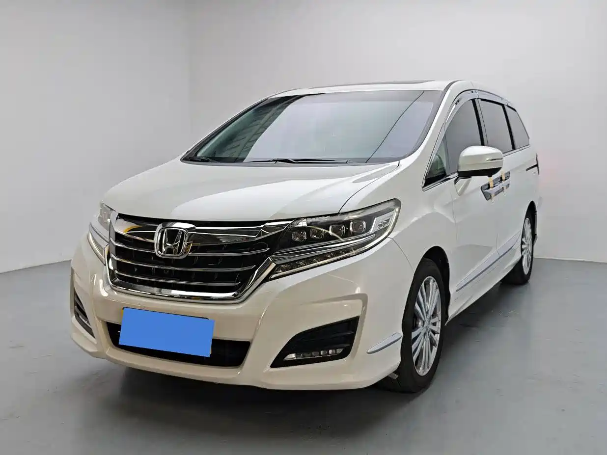 Honda Elysion 2016 2.4L Luxury Edition