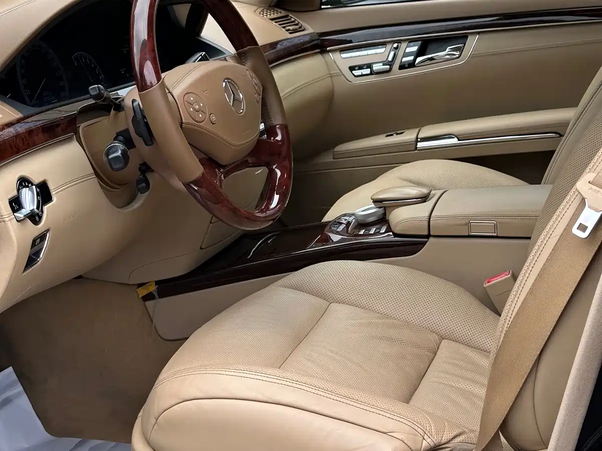 Фото 7 - Mercedes-Benz S-Class