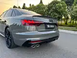 Фото 10 - Audi S4