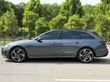 Photo 2 - Audi S4