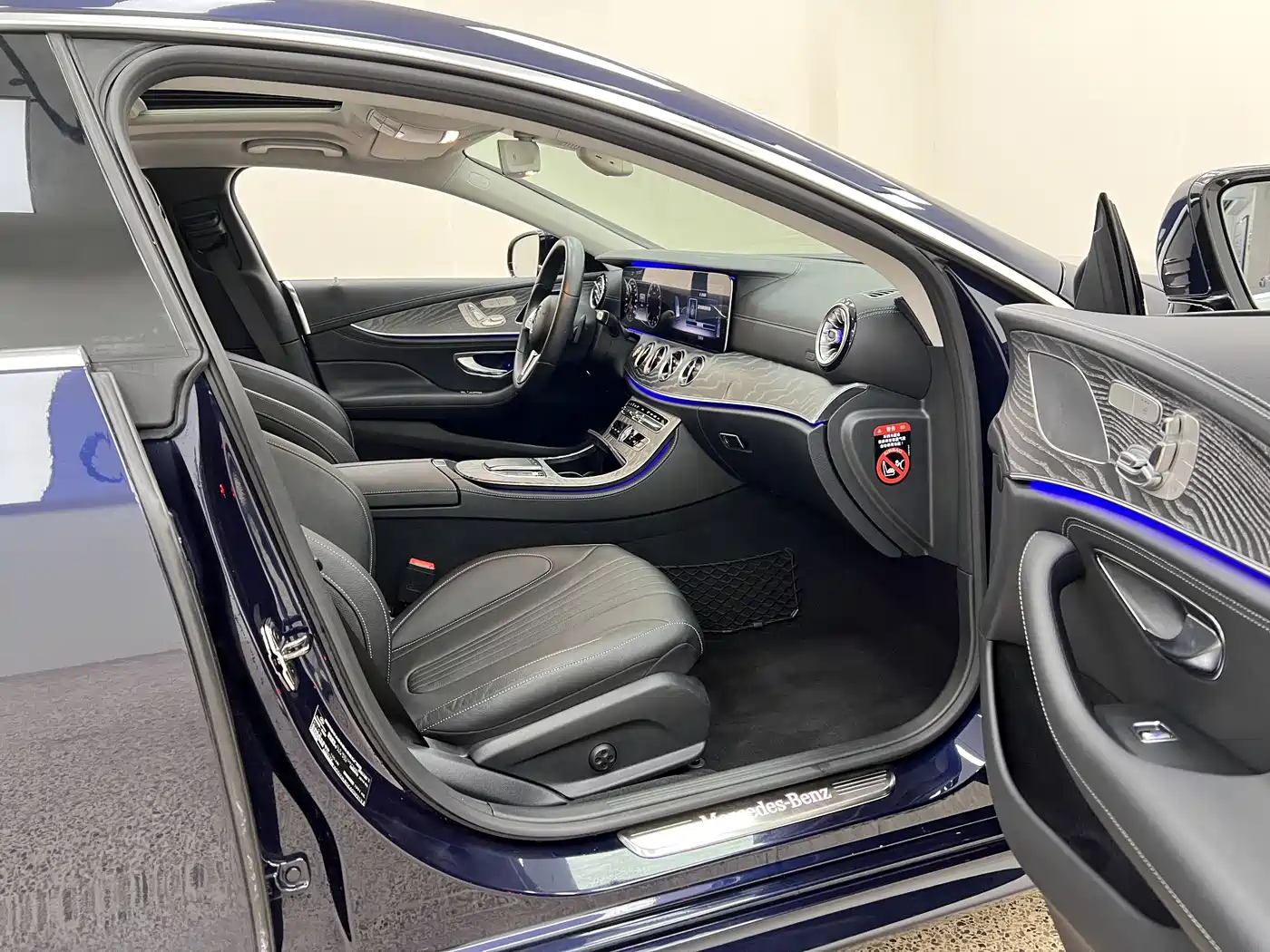 Mercedes-Benz CLS 2018 CLS 300 Dynamic фото 9