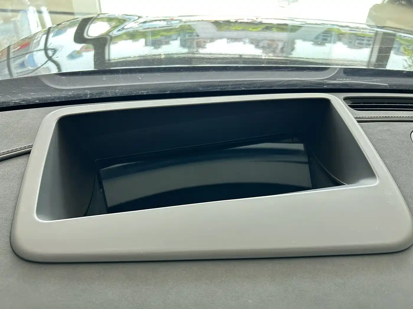AITO Wenjie AITO M9 2024 Extended Range Ultra 42kWh 6-Seater фото 15