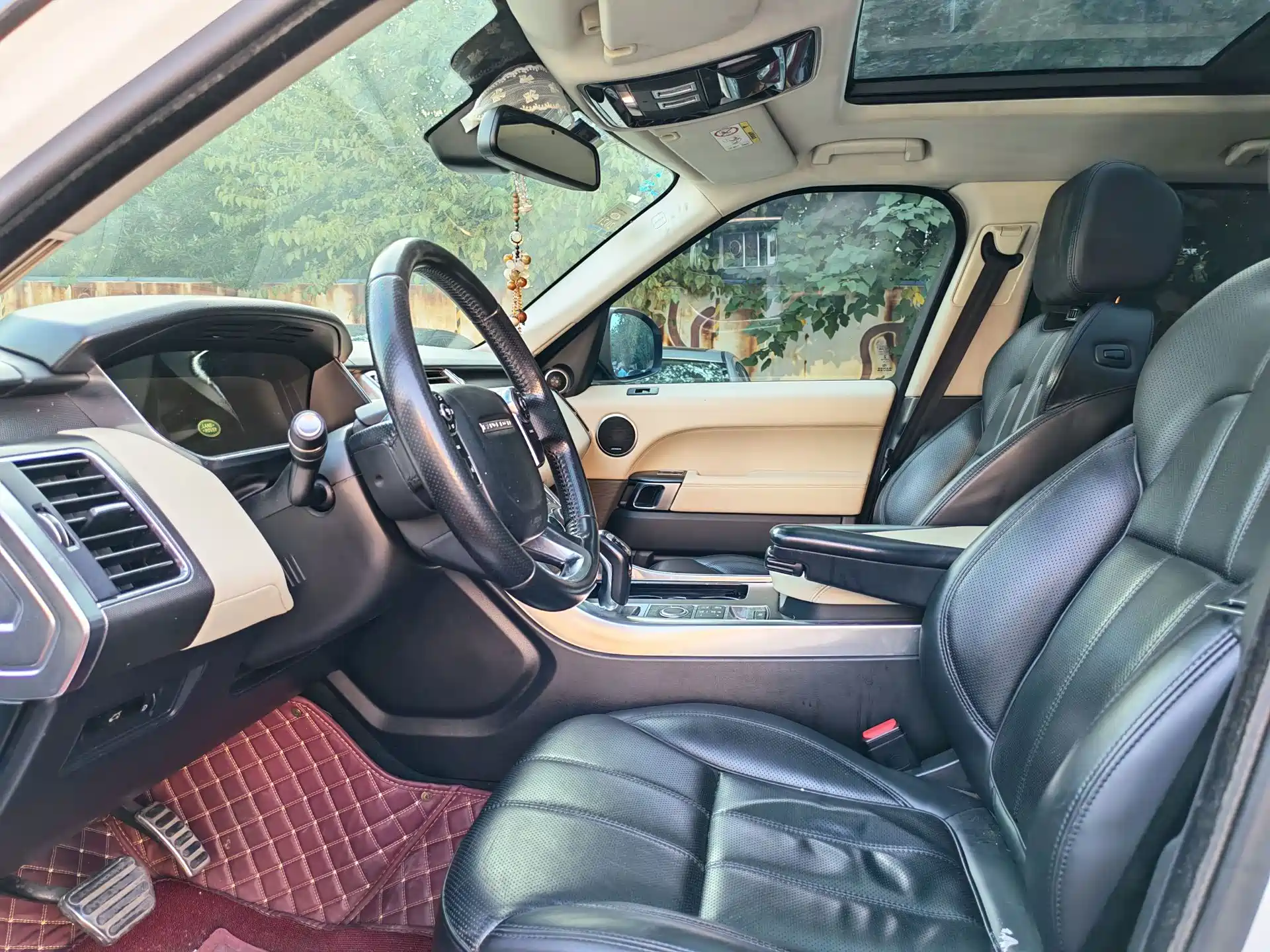 Photo 14 - Land Rover Range Rover Sport