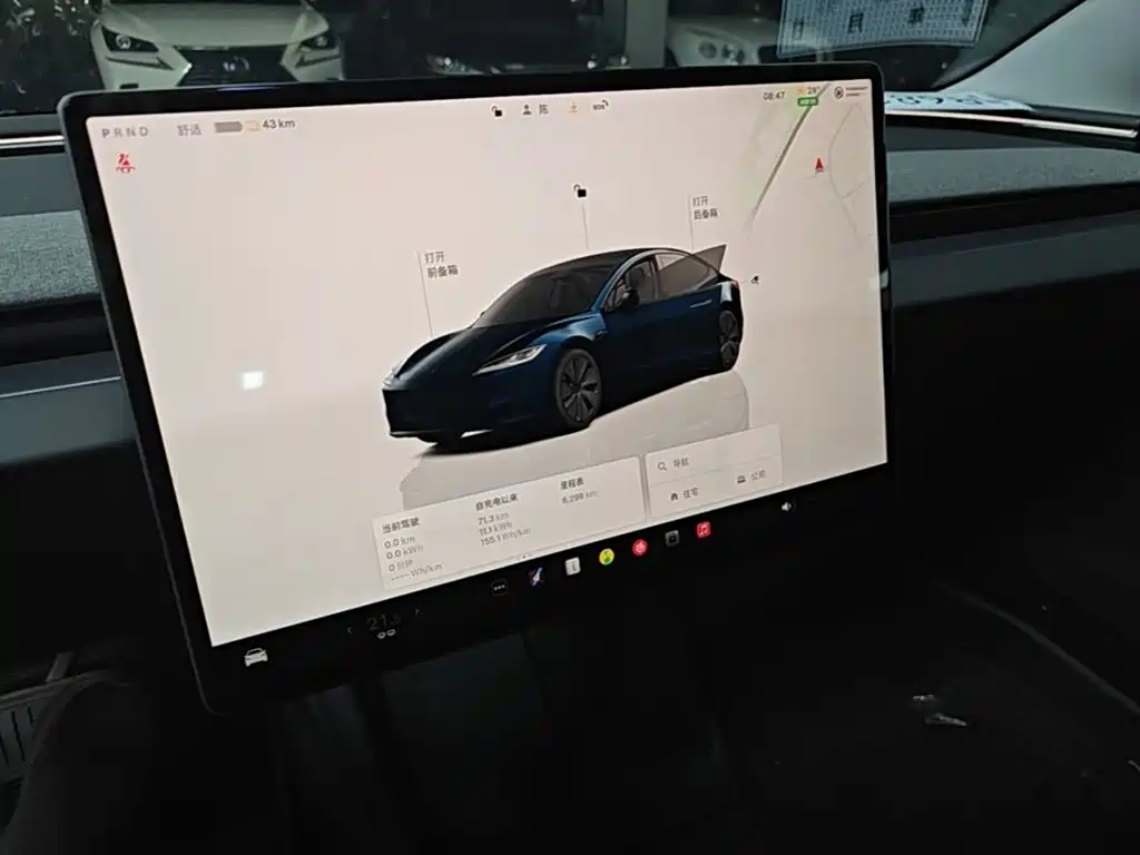 Фото 13 - Tesla Model 3