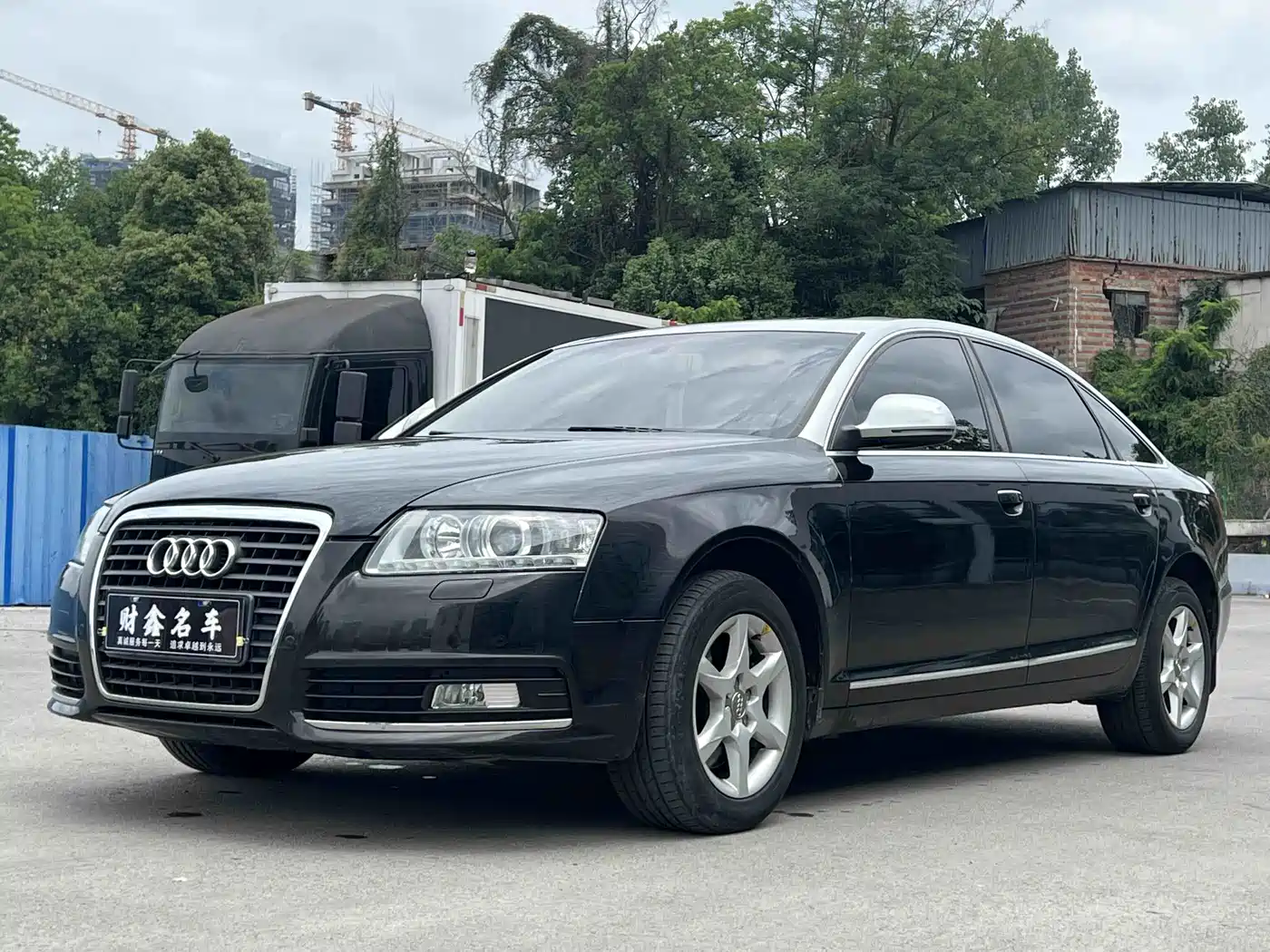 Фото 1 - Audi A6L