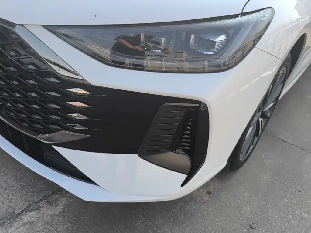 Photo 24 - Chery Arrizo 8 PRO