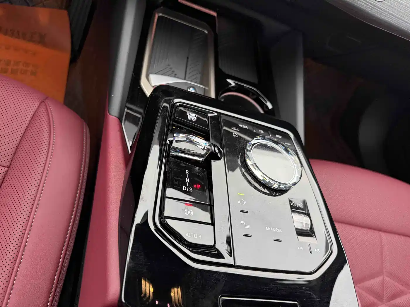 BMW 5 Series 2025 530Li Premium M Sport Package фото 32