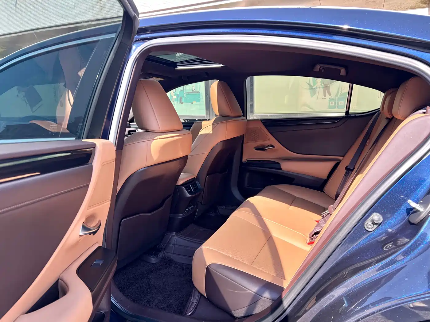 Lexus ES 2021 260 Excellence Edition фото 9