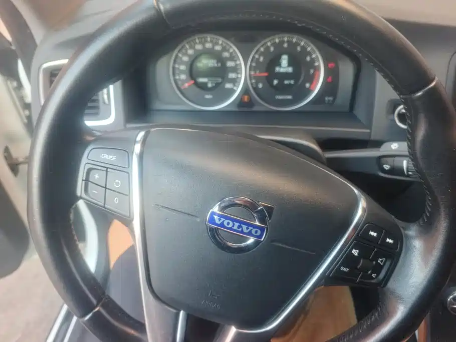 Volvo S60 (Import) 2013 2013 Model T5 Comfort Edition