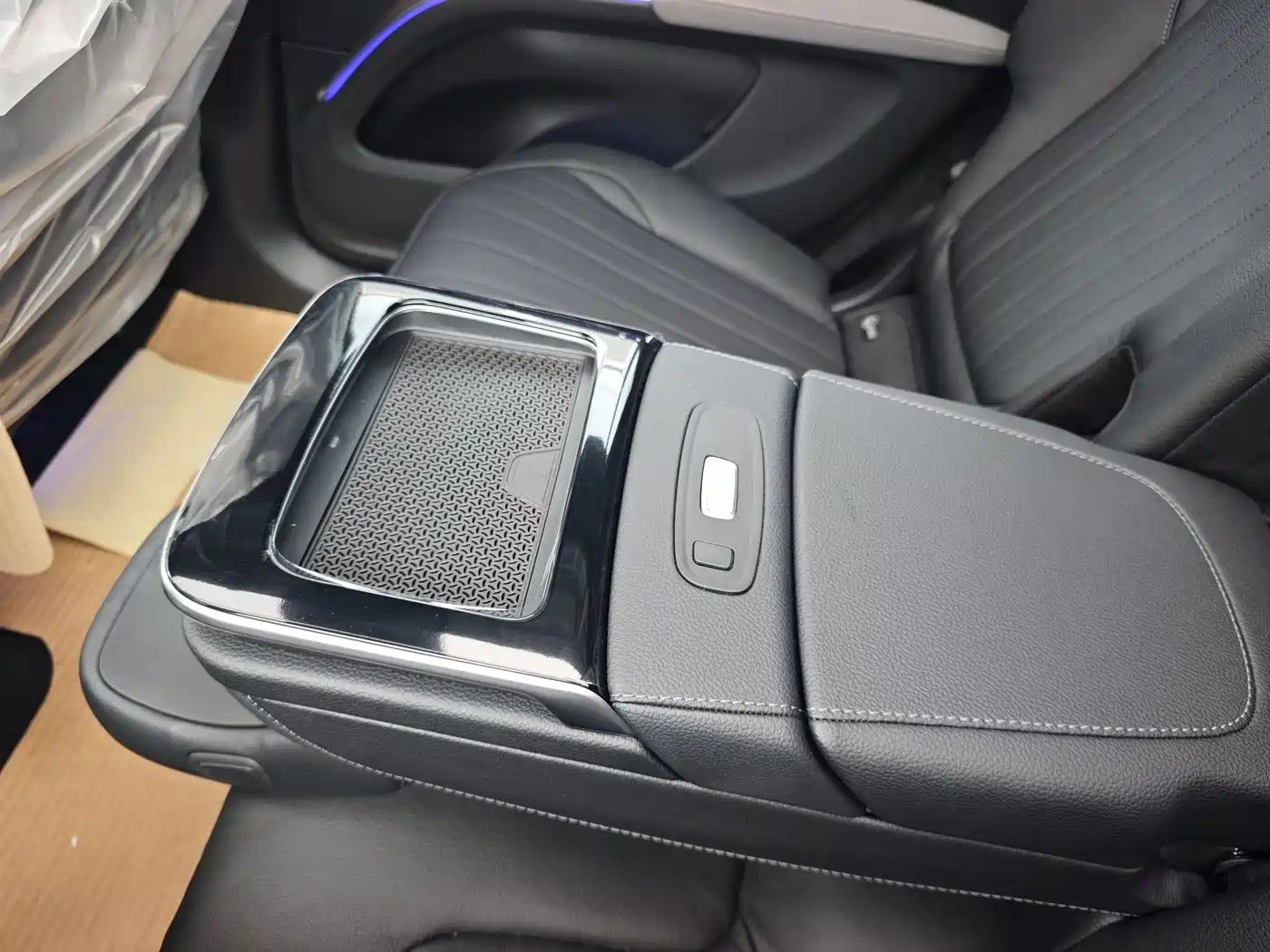 Mercedes-Benz EQS SUV 2026 2025 Model 500 4MATIC