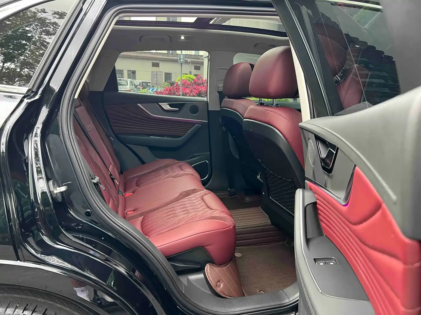 Hongqi HS5 2023 2.0T Flag Enjoy Pro Edition фото 15