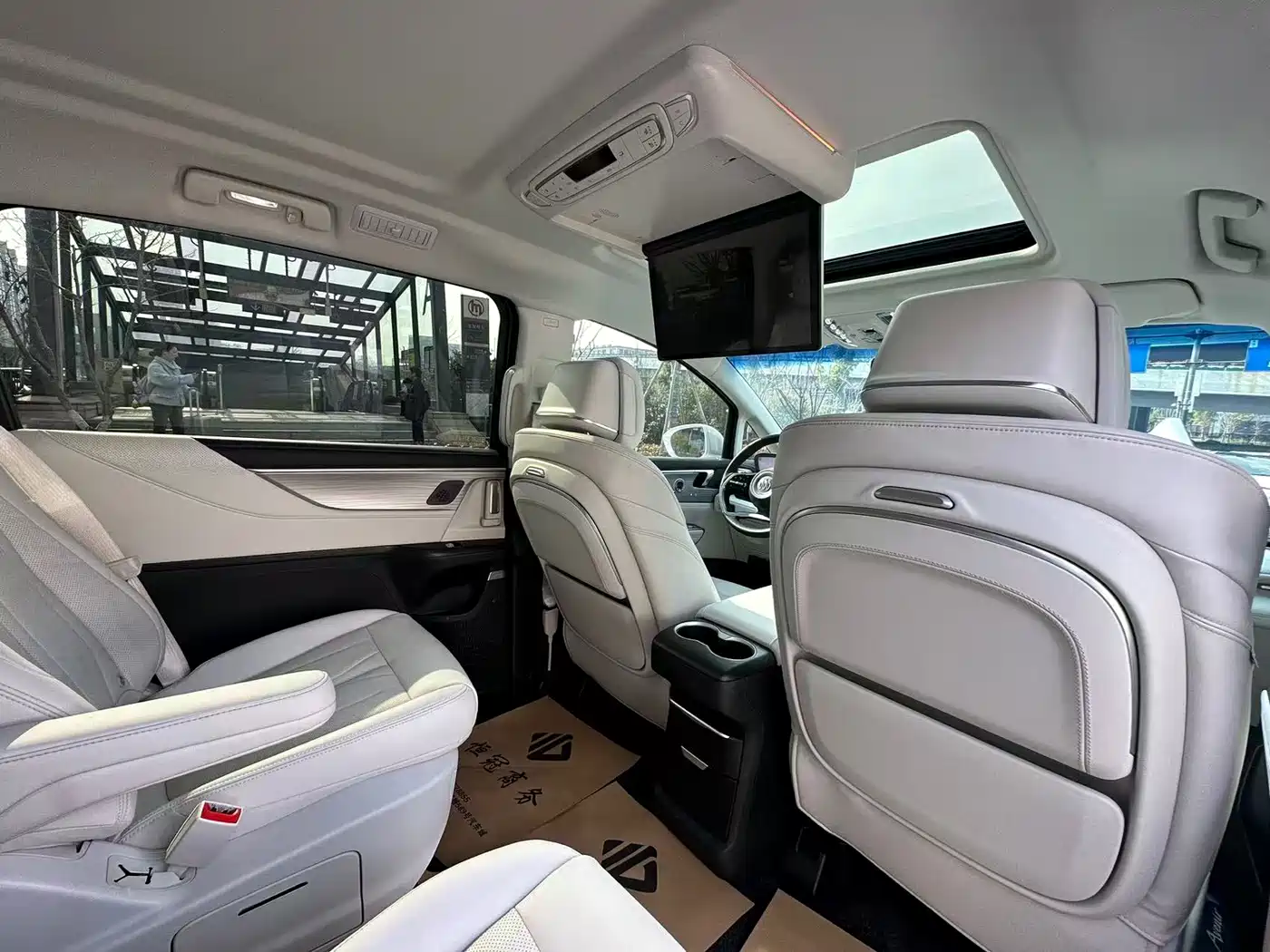 BUICK GL8 NEW ENERGY