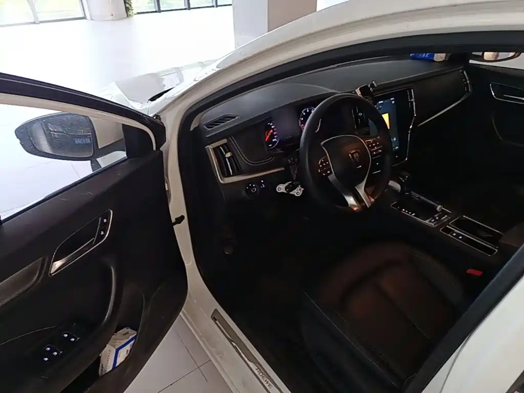 Roewe i6 2020 2020 PLUS 1.6L CVT 4G Connected Glory Flagship Edition