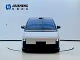 Фото 2 - Li Auto MEGA