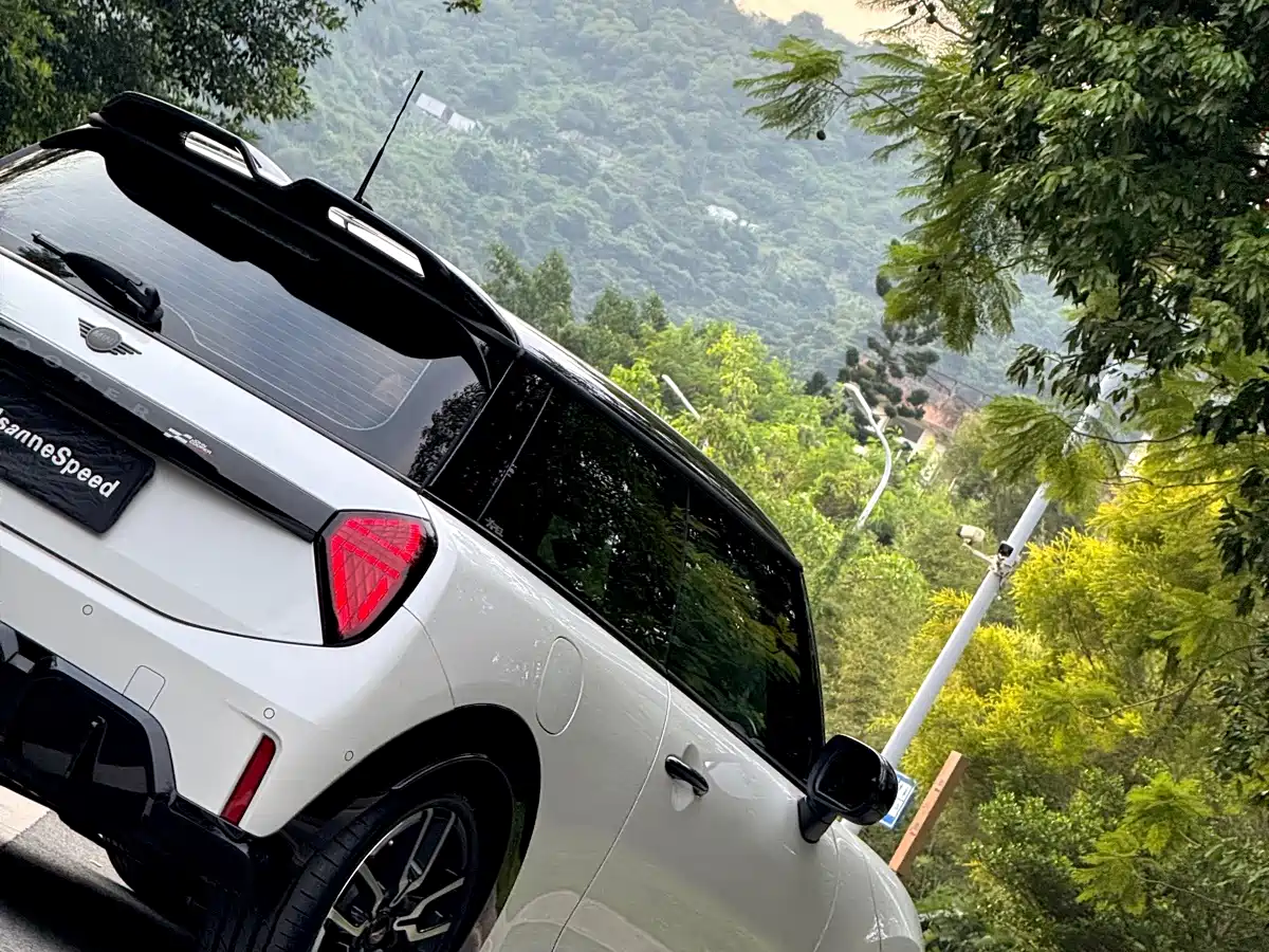 MINI JCW 2025 2025 JOHN COOPER WORKS