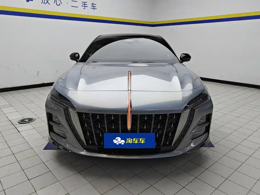 Hongqi H6 2025 2025 Model 2.0T Fashion Edition