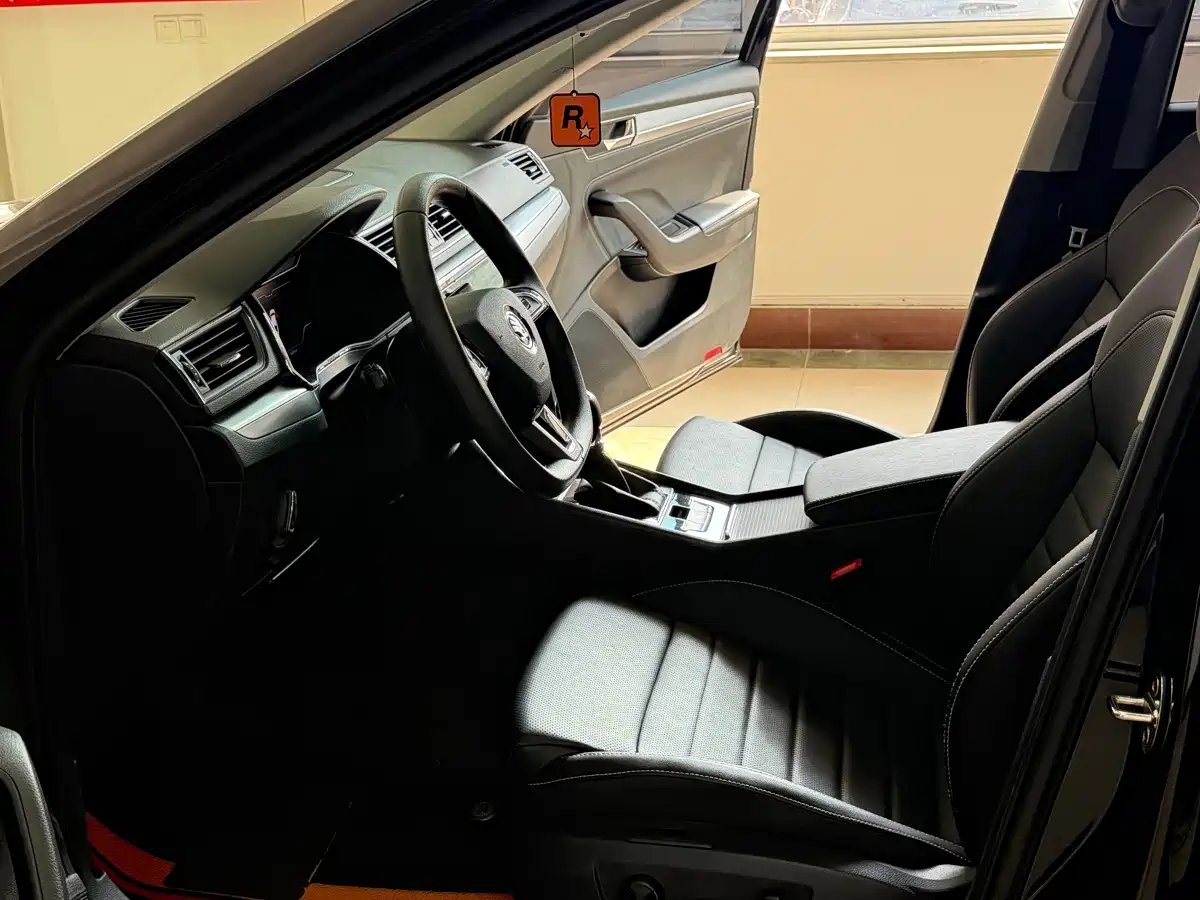 Photo 29 - Škoda Superb