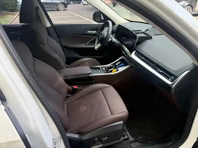 BMW X1 2025 sDrive25Li X Design Package — фото 5