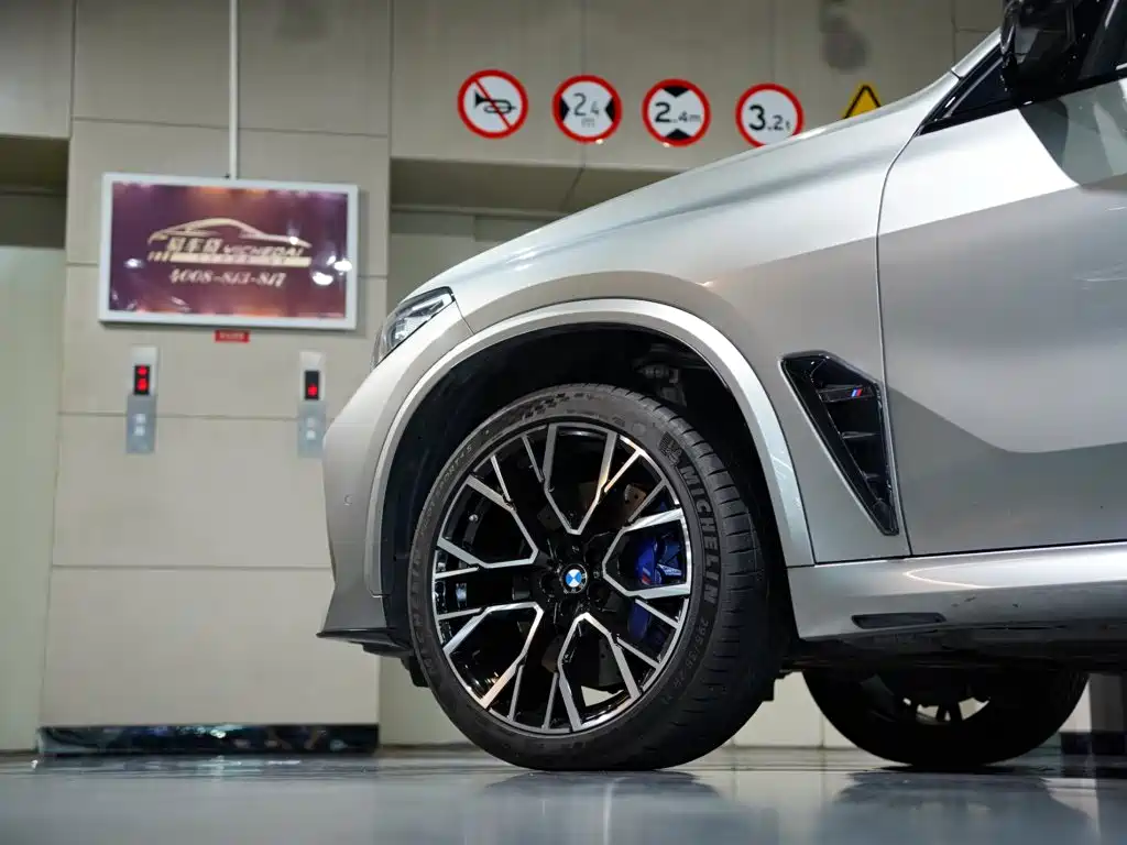 BMW X5 M 2022 2022 X5 M