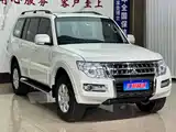 صورة 3 - Mitsubishi Pajero (Import)