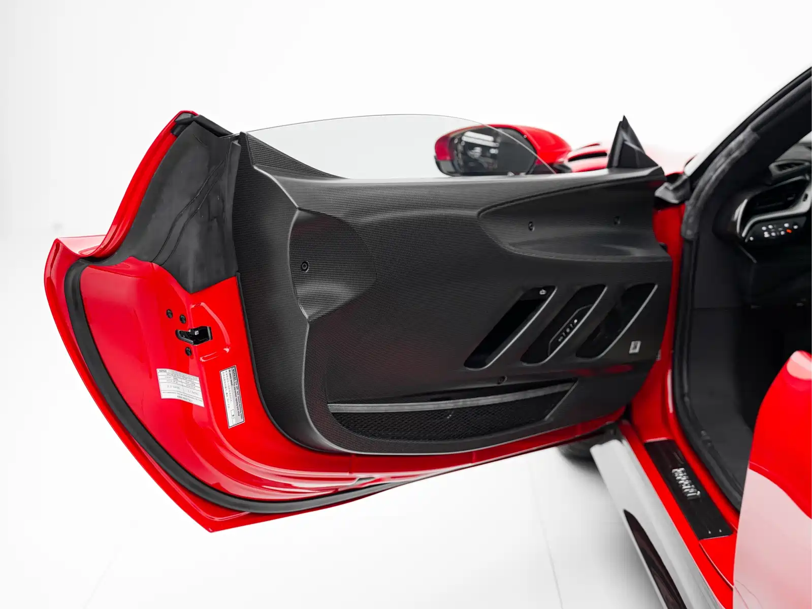 صورة 26 - Ferrari SF90