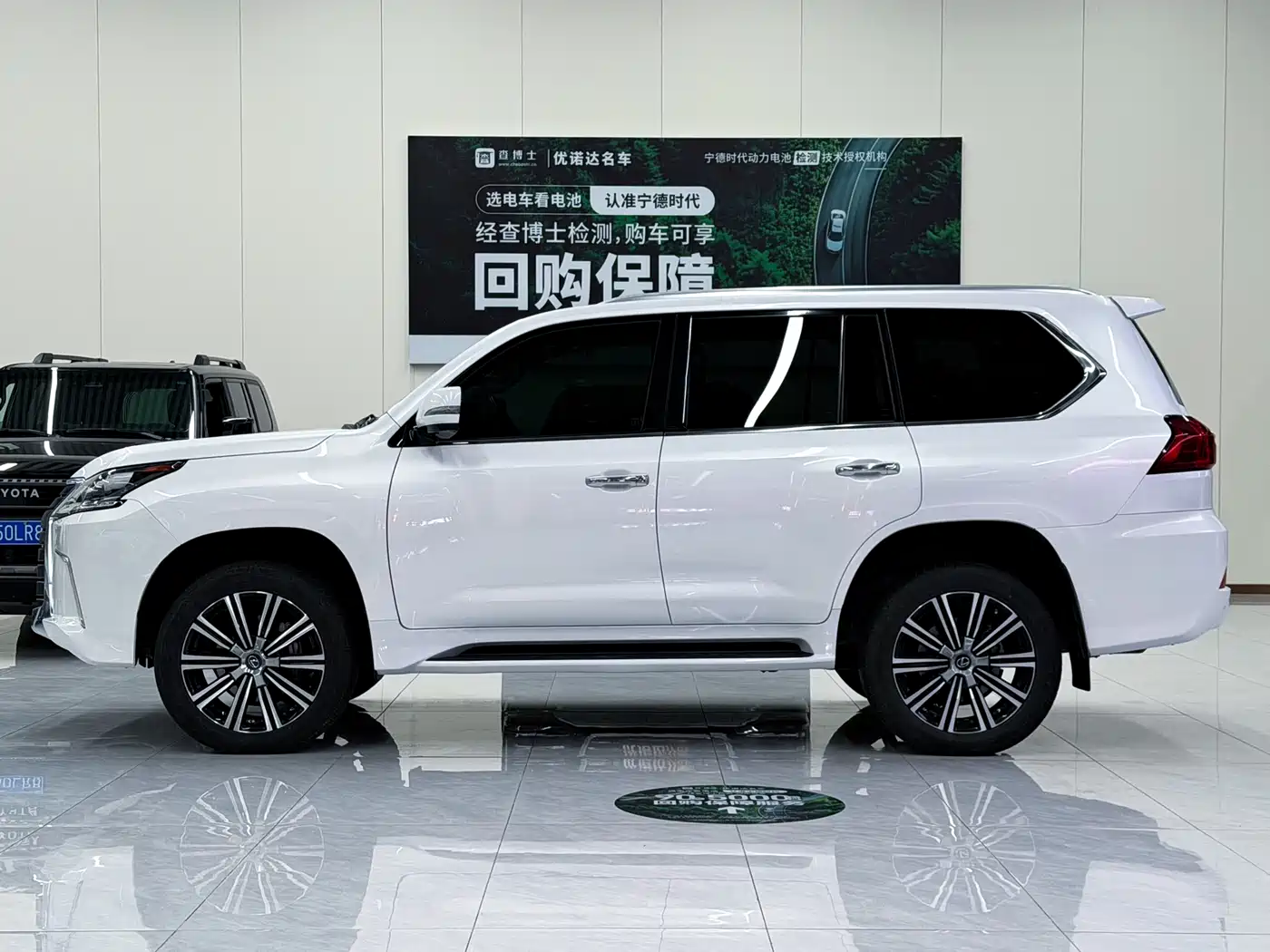 Lexus LX 2019 570 Prestige Luxury Edition фото 3