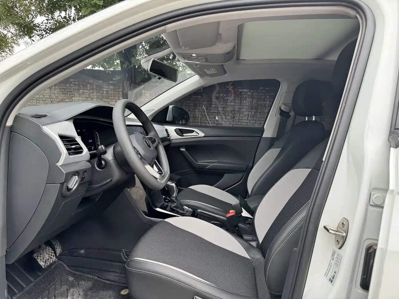 Volkswagen Tanying 2024 2023 Model 200TSI DSG Joy Smart Connect Edition